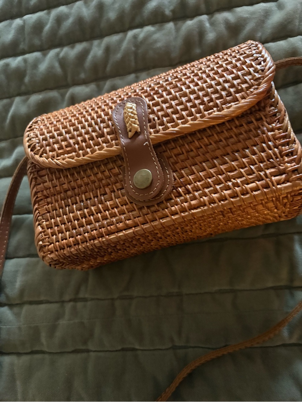 Woven Straw Crossbody Bag in Brown
